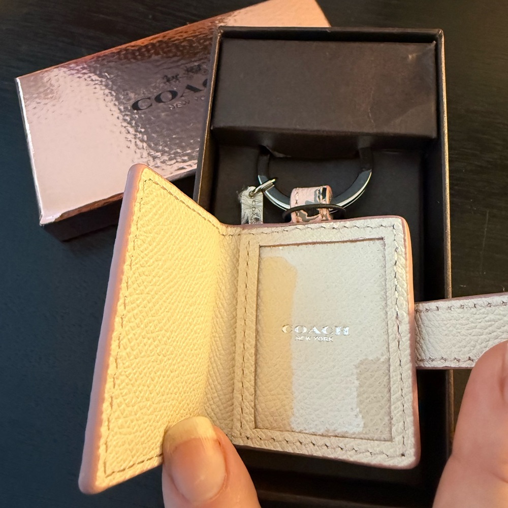 Coach Blush Floral Key Holder - Picture 3 of 4